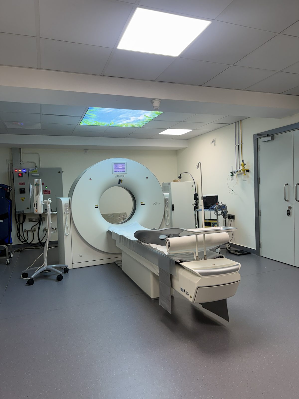 CT scan machine